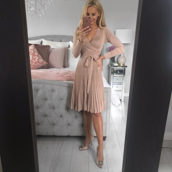 LAST ONE!! Elegant Pleated Midi Nude  Style Dress - Picture 4 of 8